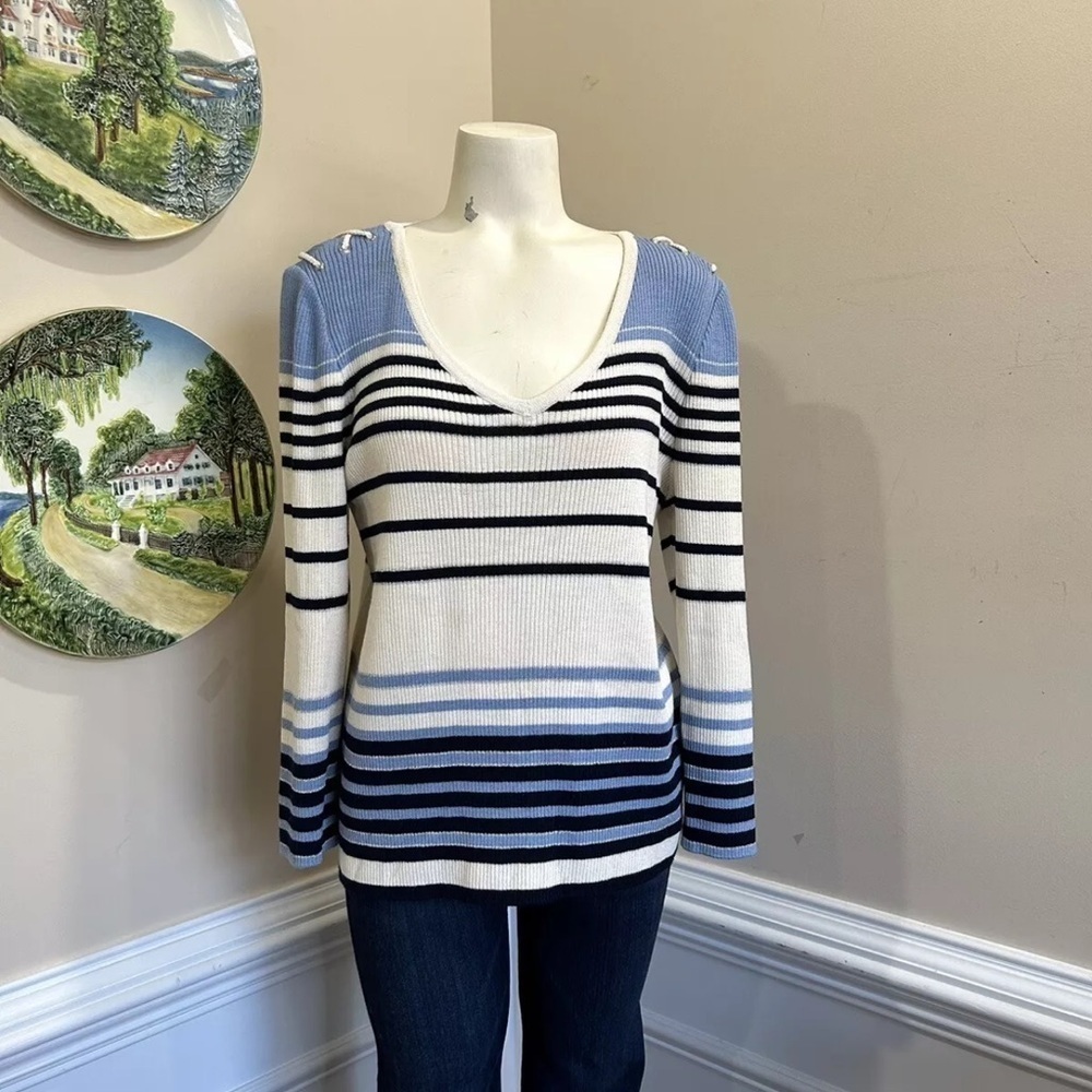 St. John sweater NWT